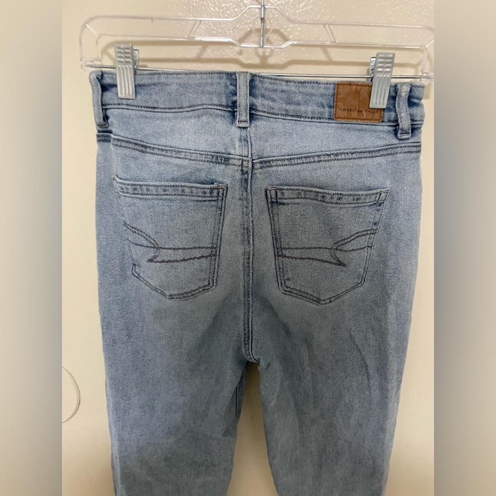 ✨Women’s American Eagle Jeans Mom Straight Stretch Jeans Size 0 - Picture 9 of 12